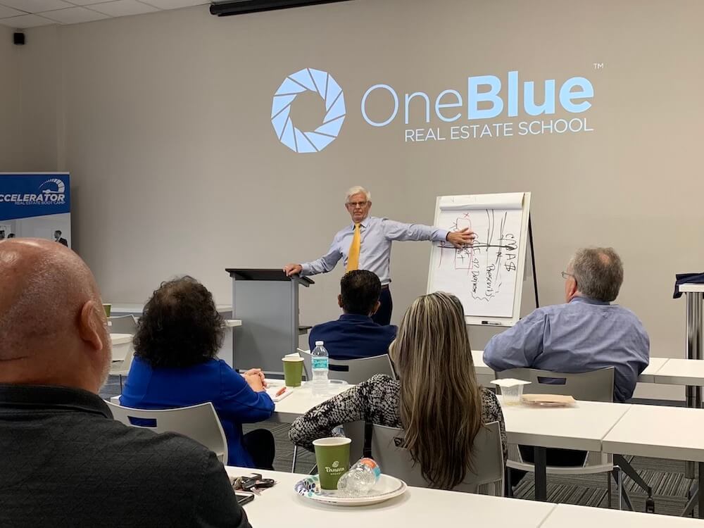 Instructor-led Real Estate Agent Training at CENTURY 21 Edge