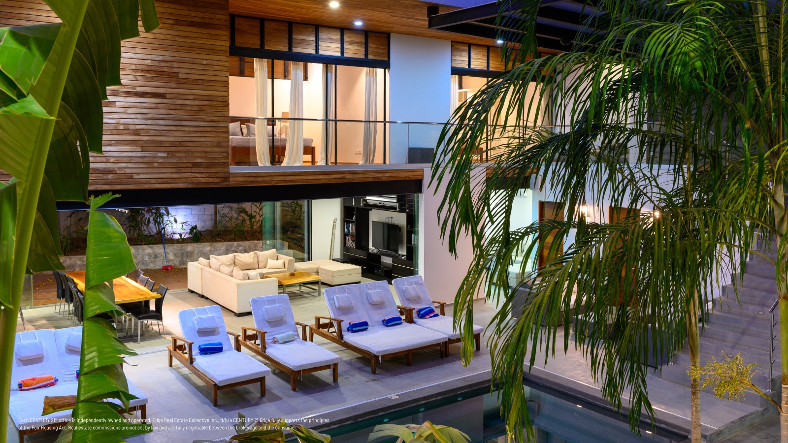 Breaking Into Luxury Real Estate: 7 Strategic Hacks for New Agents
