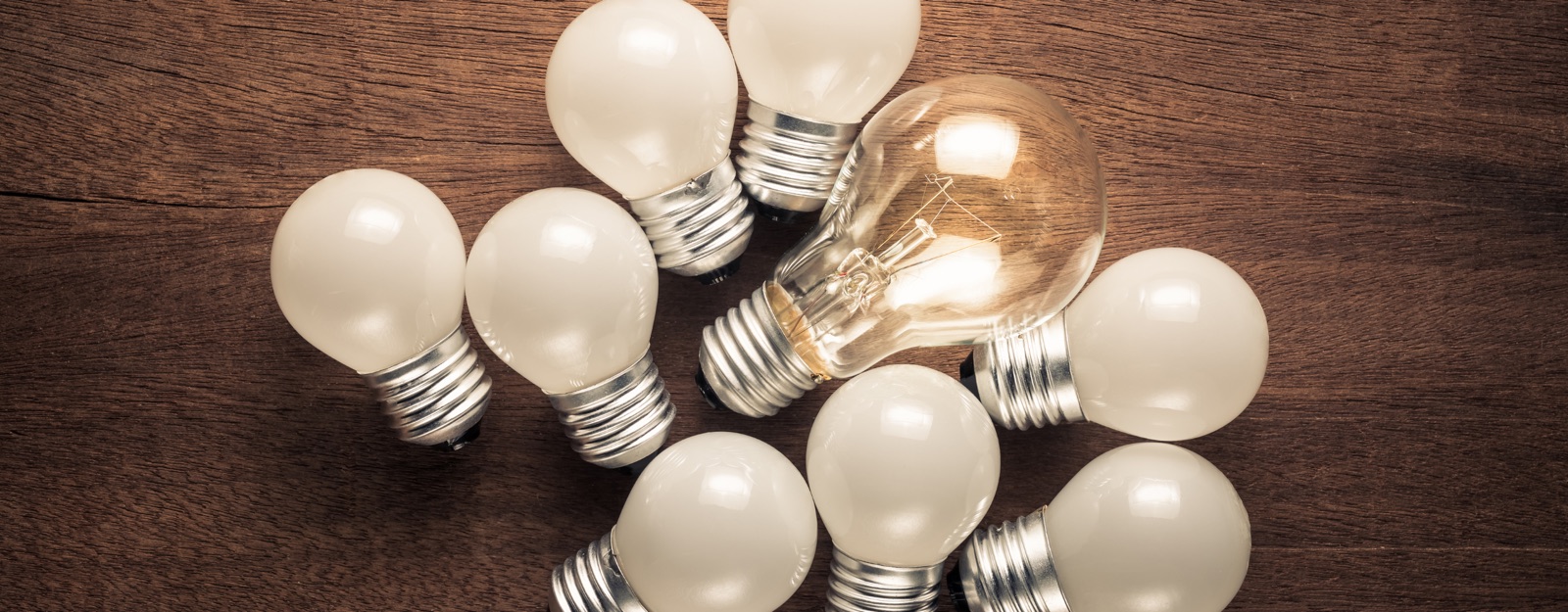 5 Tips for Staying Top of Mind with Past Customers and Sphere of Influence as a Real Estate Agent