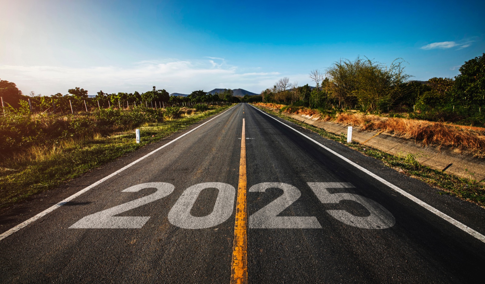 25 Tips to Achieve Exponential Growth in 2025